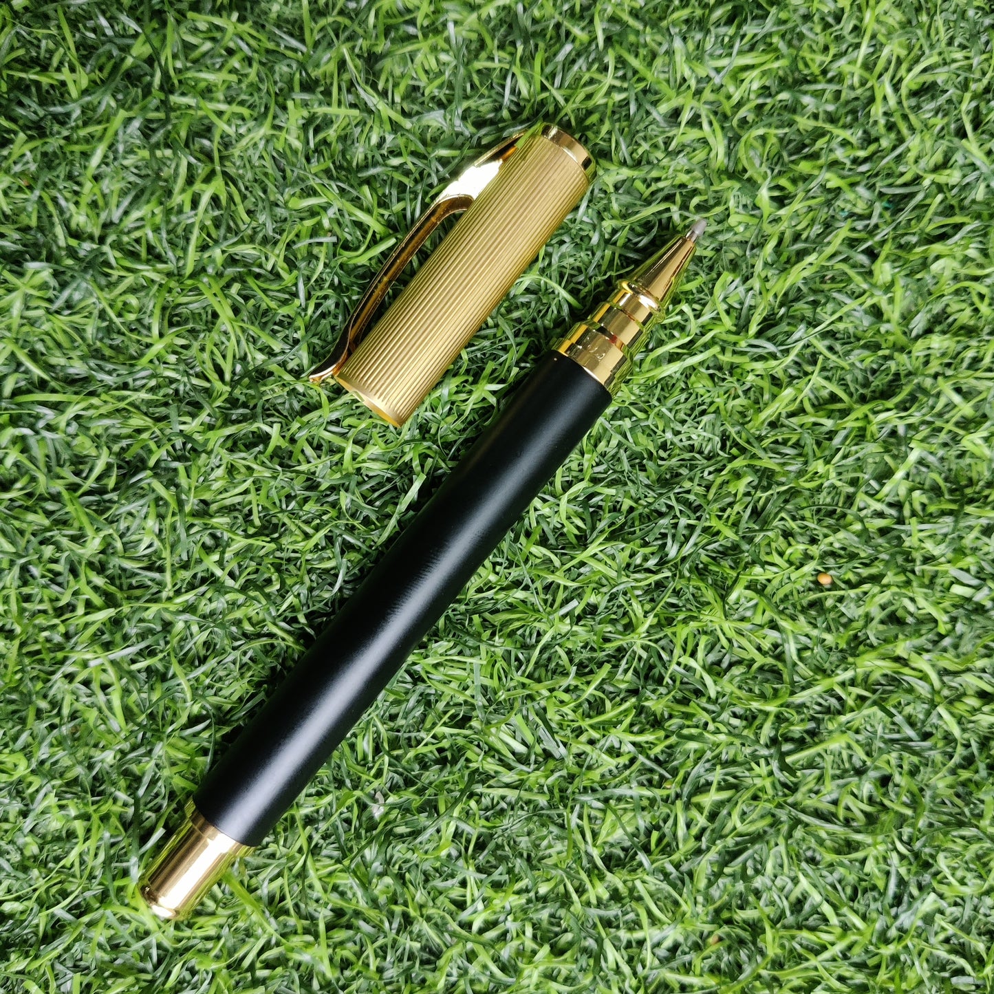 Premium Metal Pen Black Gold