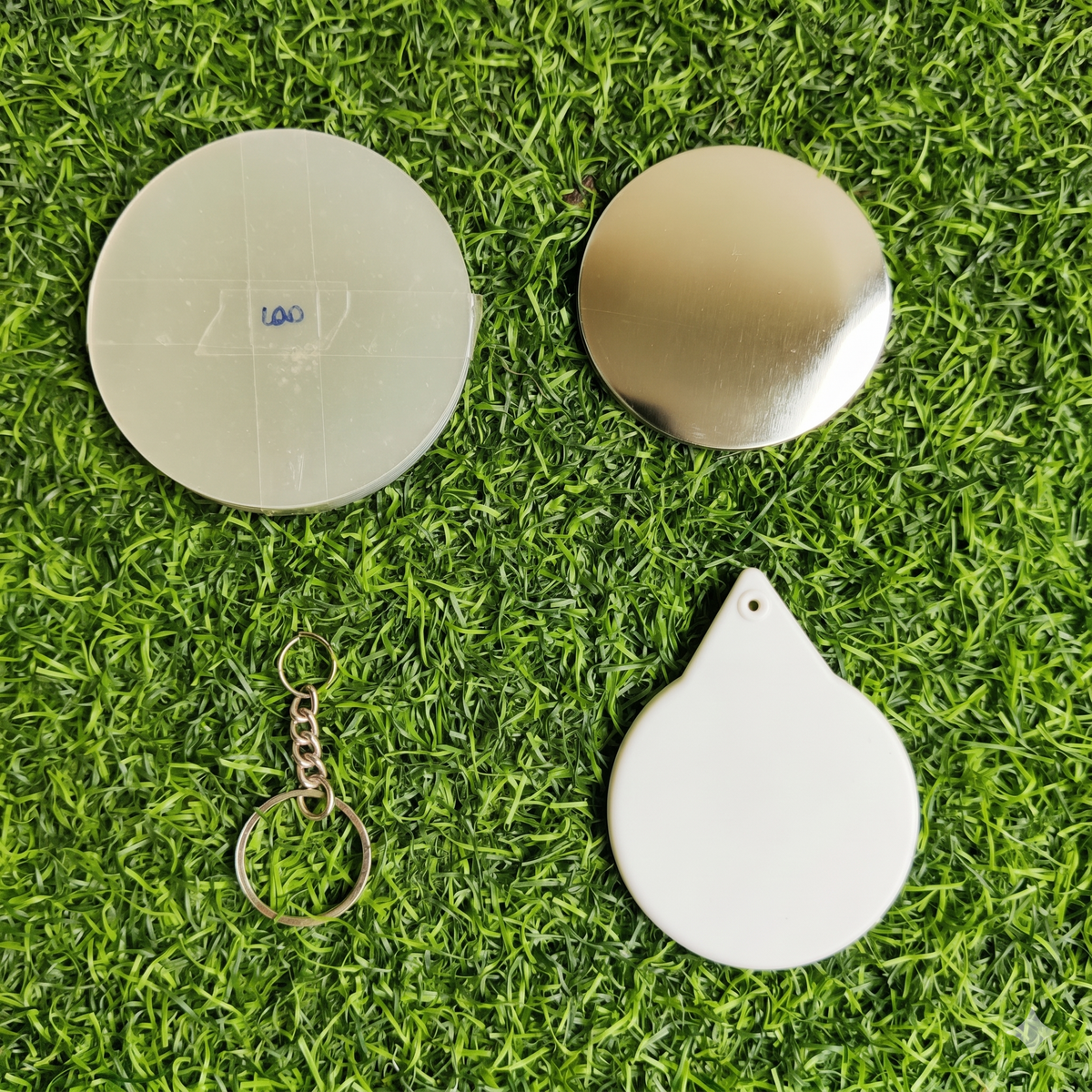 Round Badge Keychain Raw Material ( 58 MM ) – Pack of 100